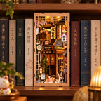 Book Nook Ruelle aux Chats | Maison Bookette™