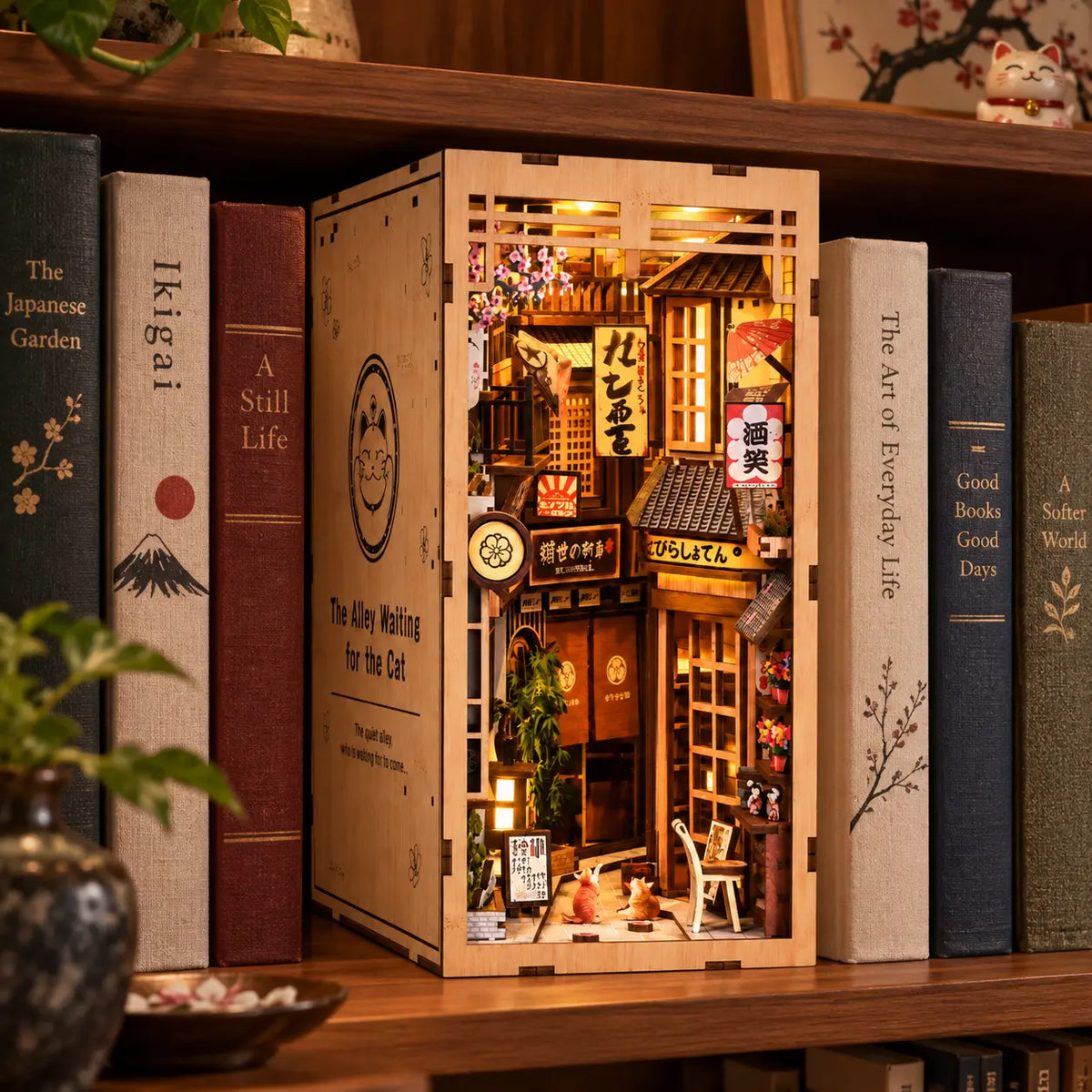 Book Nook Ruelle aux Chats | Maison Bookette™